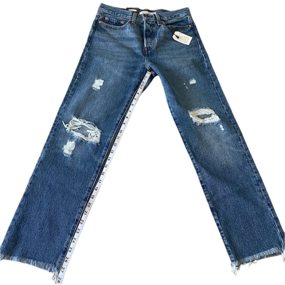 New LEVI’S Distressed High Rise Wedgie Straight Leg Jeans - Picture 1 of 8
